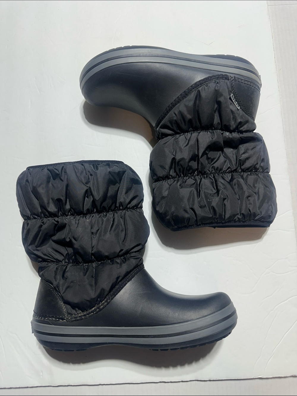 CROCS Black Puffy lightweight fall Winter garden Boots round toe size w9